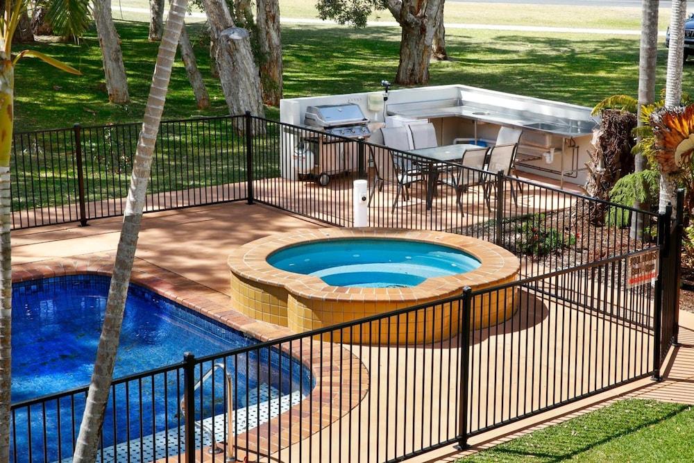 Aston Motel Yamba Esterno foto